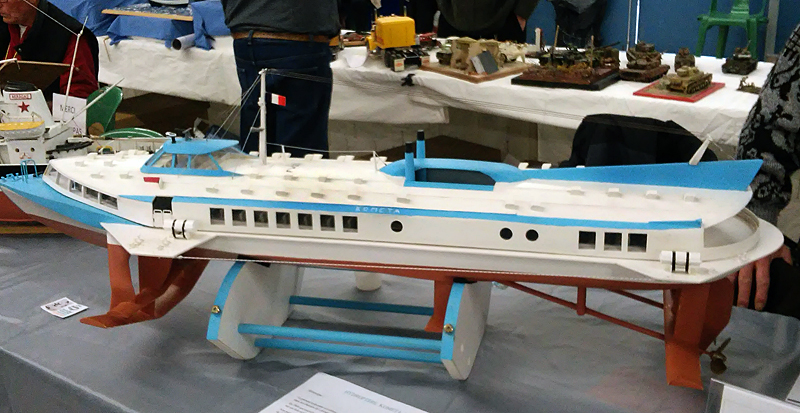 salon du modelisme de Saint Renan (Finistère). Sr001